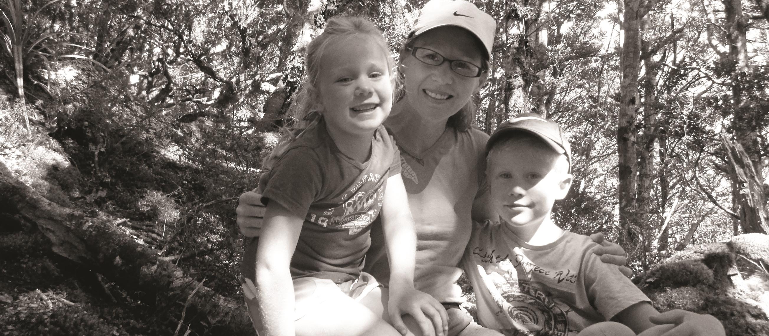 Ngaire Warner with children Elise and Oliver