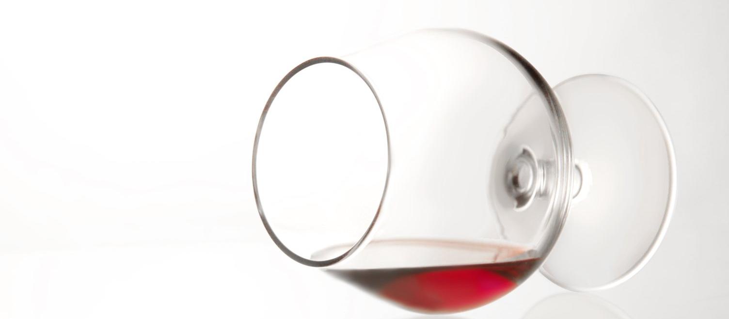 glass of wine, spilt wine
