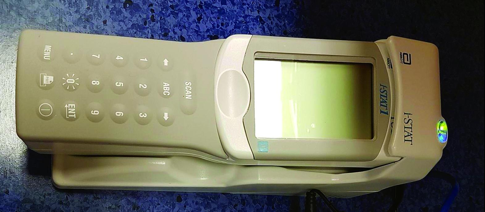 The i-STAT analyser and printer