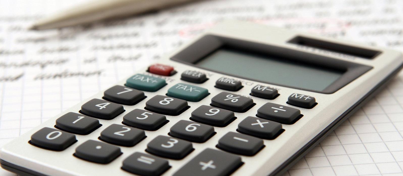 deal, calculator, pen