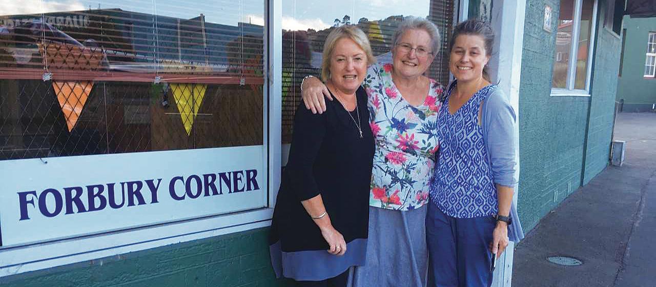 Dunedin GP Alison Gaston pictured on her final day at Forbury Corner with practice nurses Christine van der Hilst (left) and Lynette Robinson  