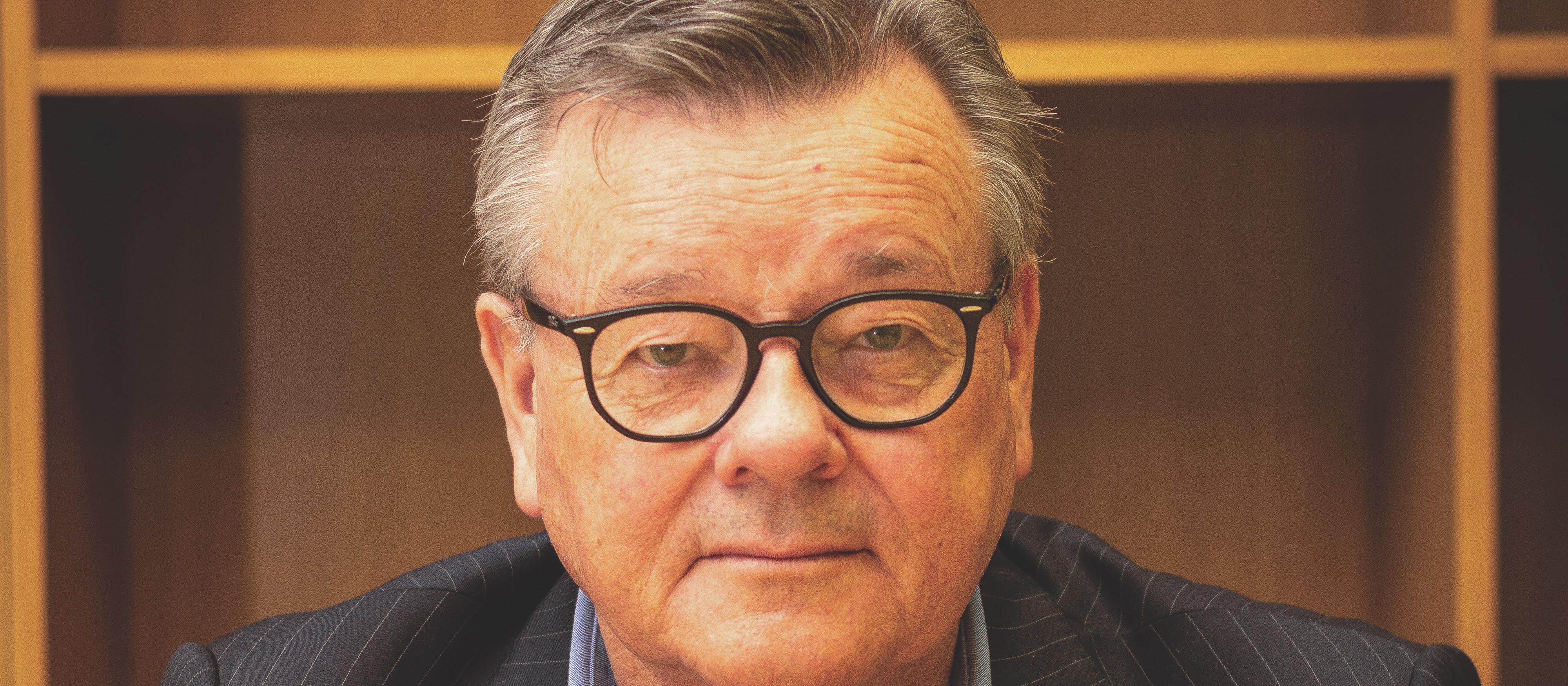 Mark Vella 