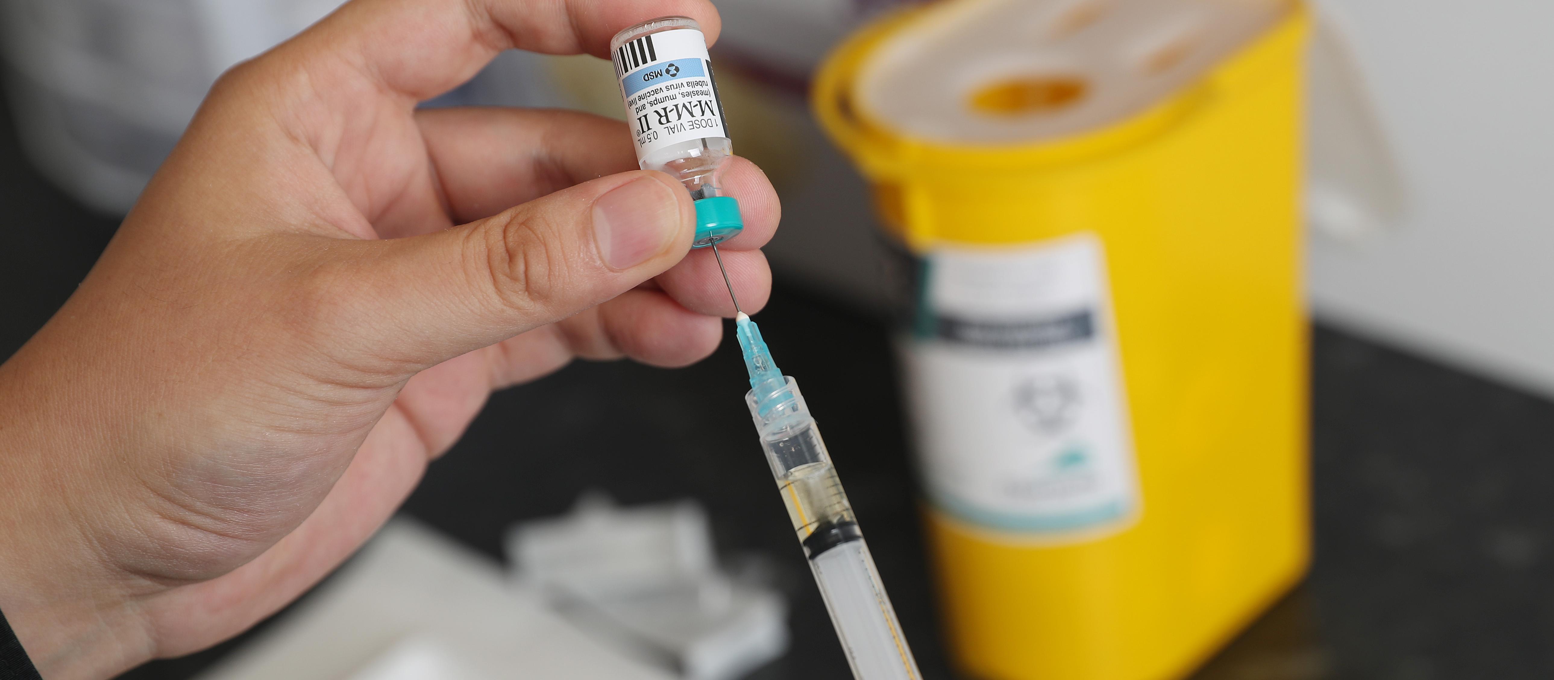 MMR syringe