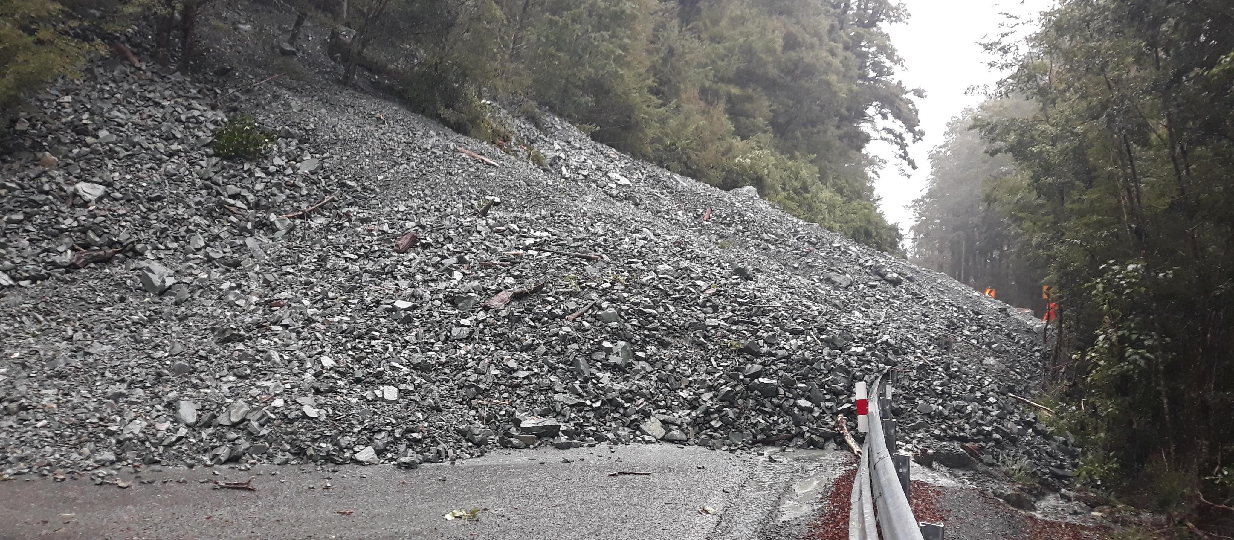 Milford Road (SH94)