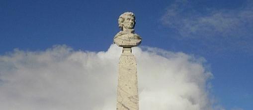 Te Rauparaha statue in Otaki [ photo Rudolph 89]