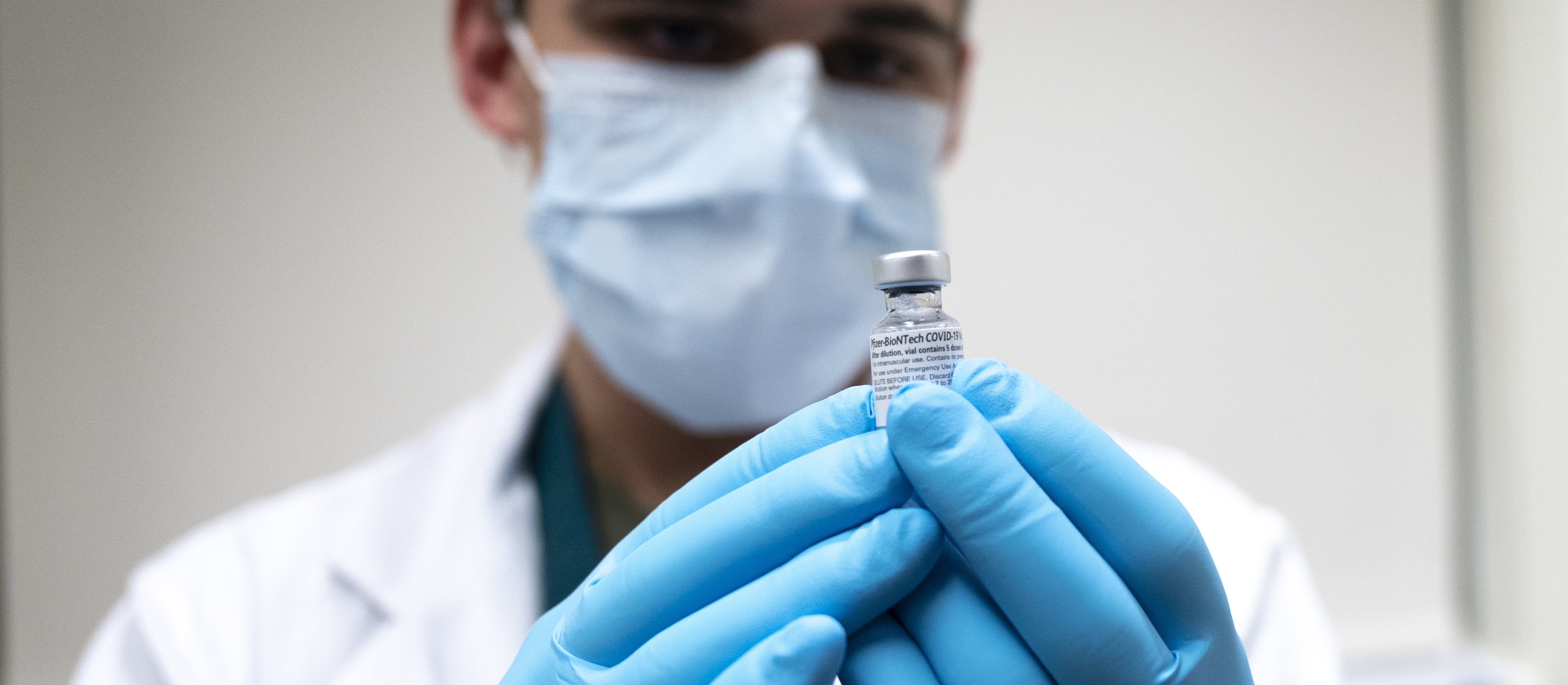 Pfizer-BioNTech COVID-19 vaccine USDoD/Lisa Ferdinando