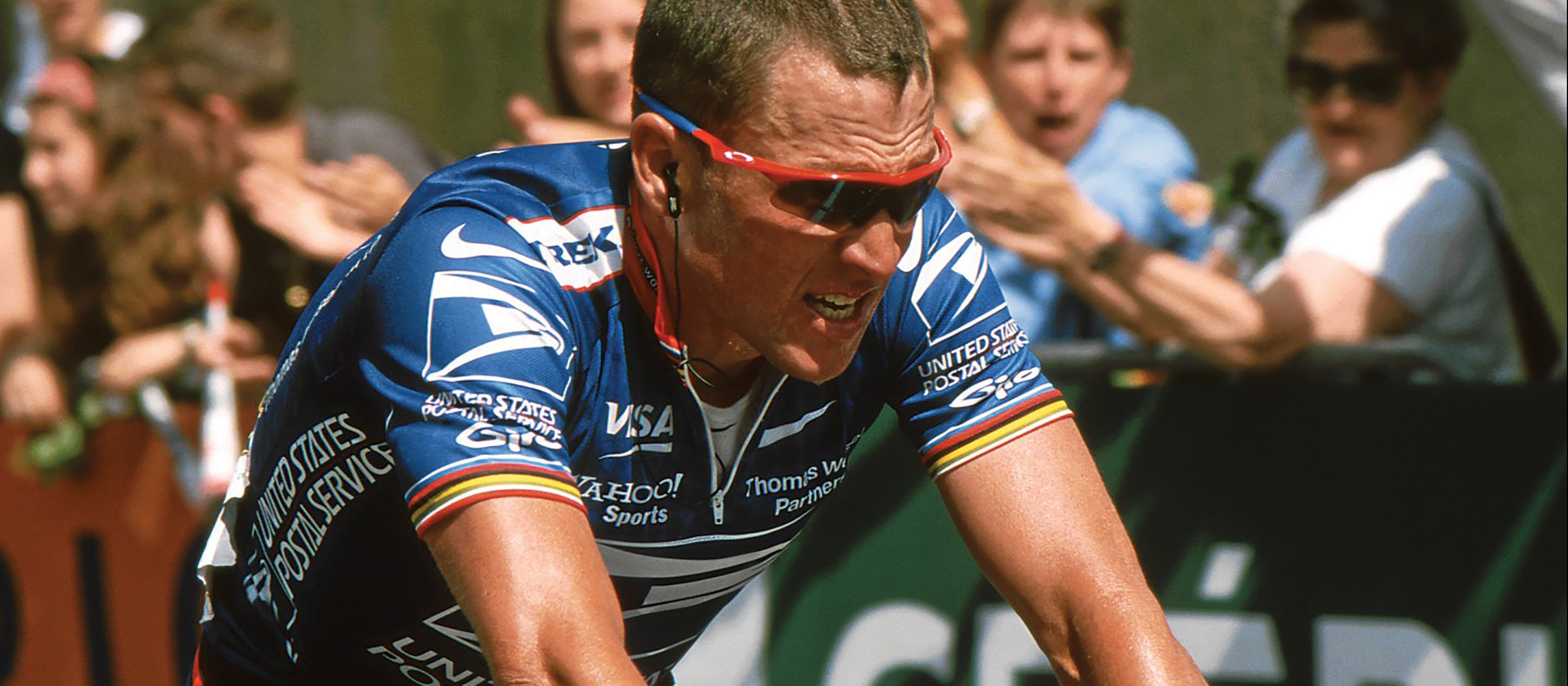 Man in cycle race