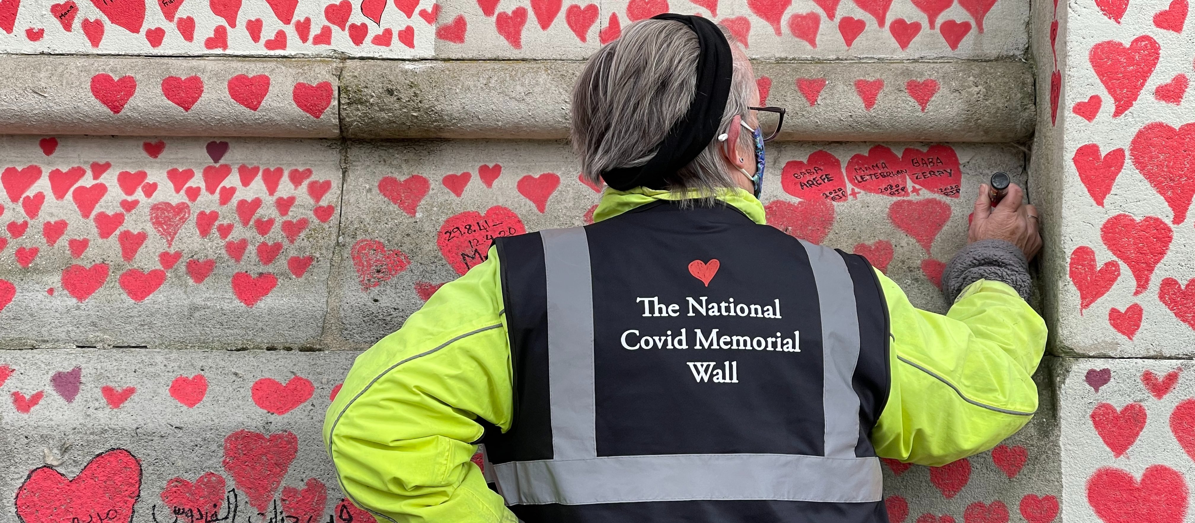 National COVID memorial wall - John Cameron onn Unsplash