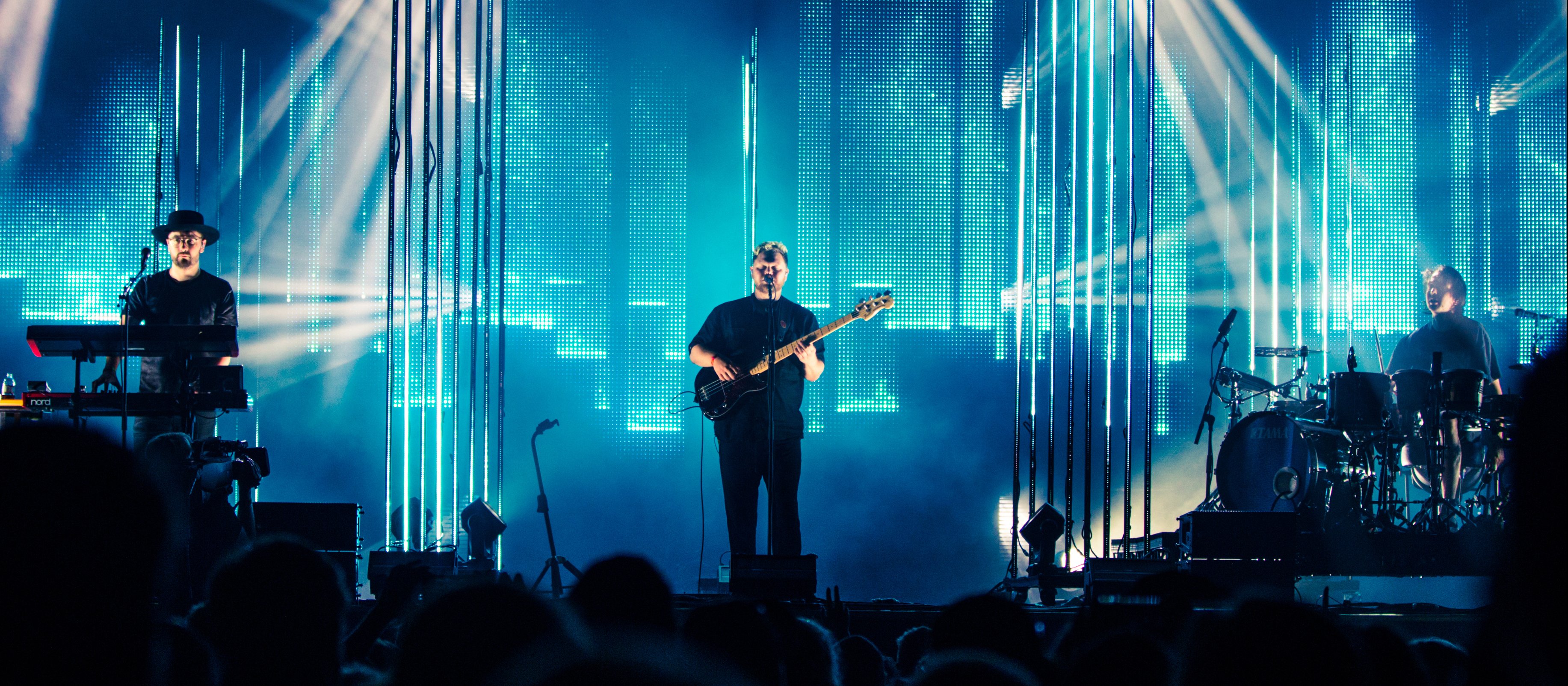 Alt J CR Thornton Drury on Wikimedia Commons