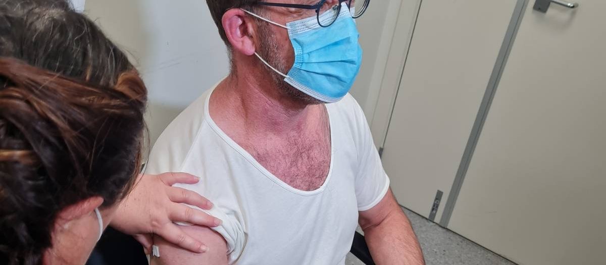 Andrew Little flu vax 1 April 2022
