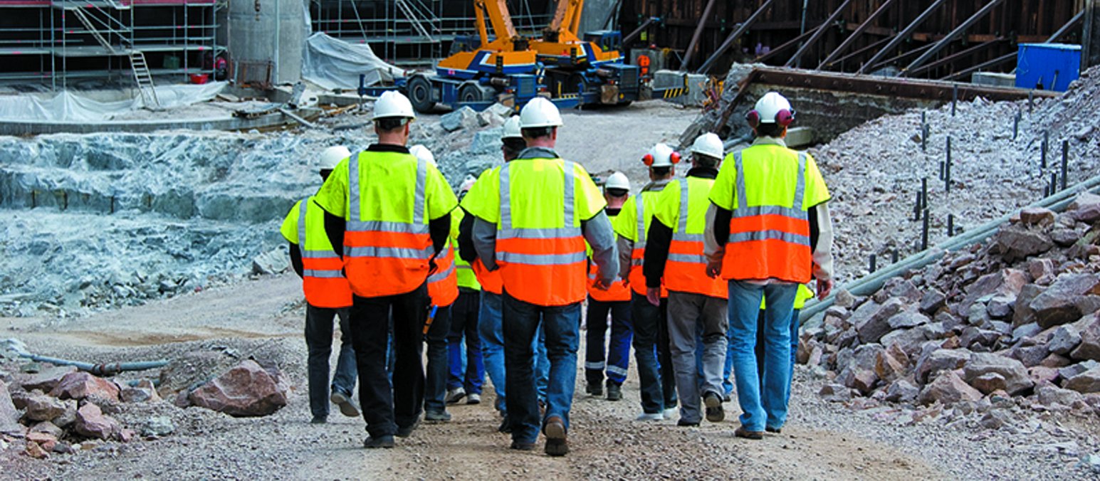 Construction workers [Image:DRMS]