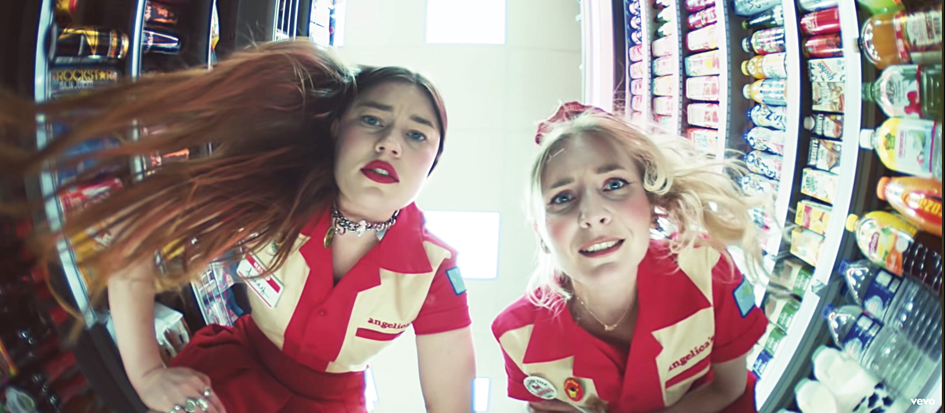 Wetleg ScreenShot Official Band website Video