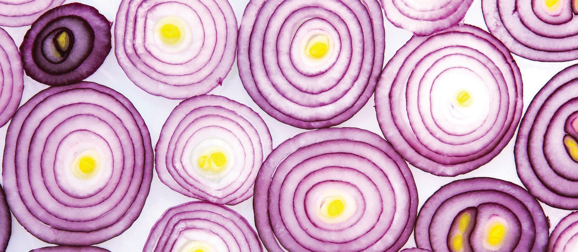 Red onion sliced CR Wilhelm Gunkel on Unsplash
