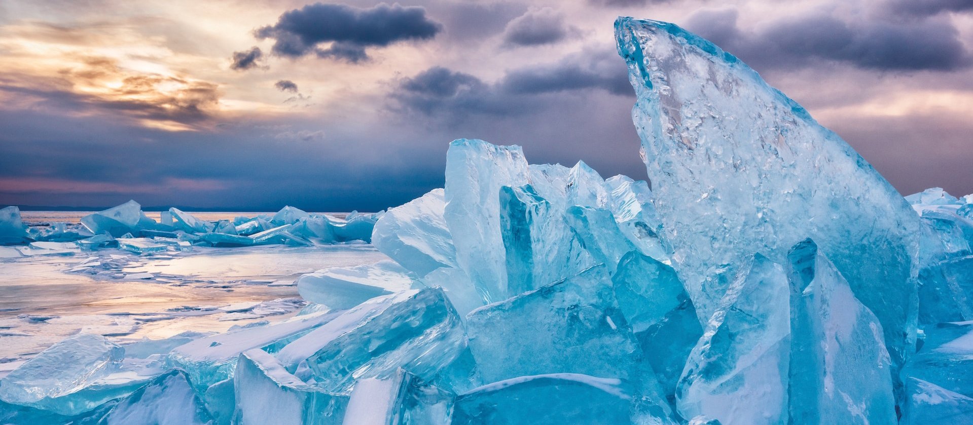 Iceberg CR Sergey Pesterev on Unsplash