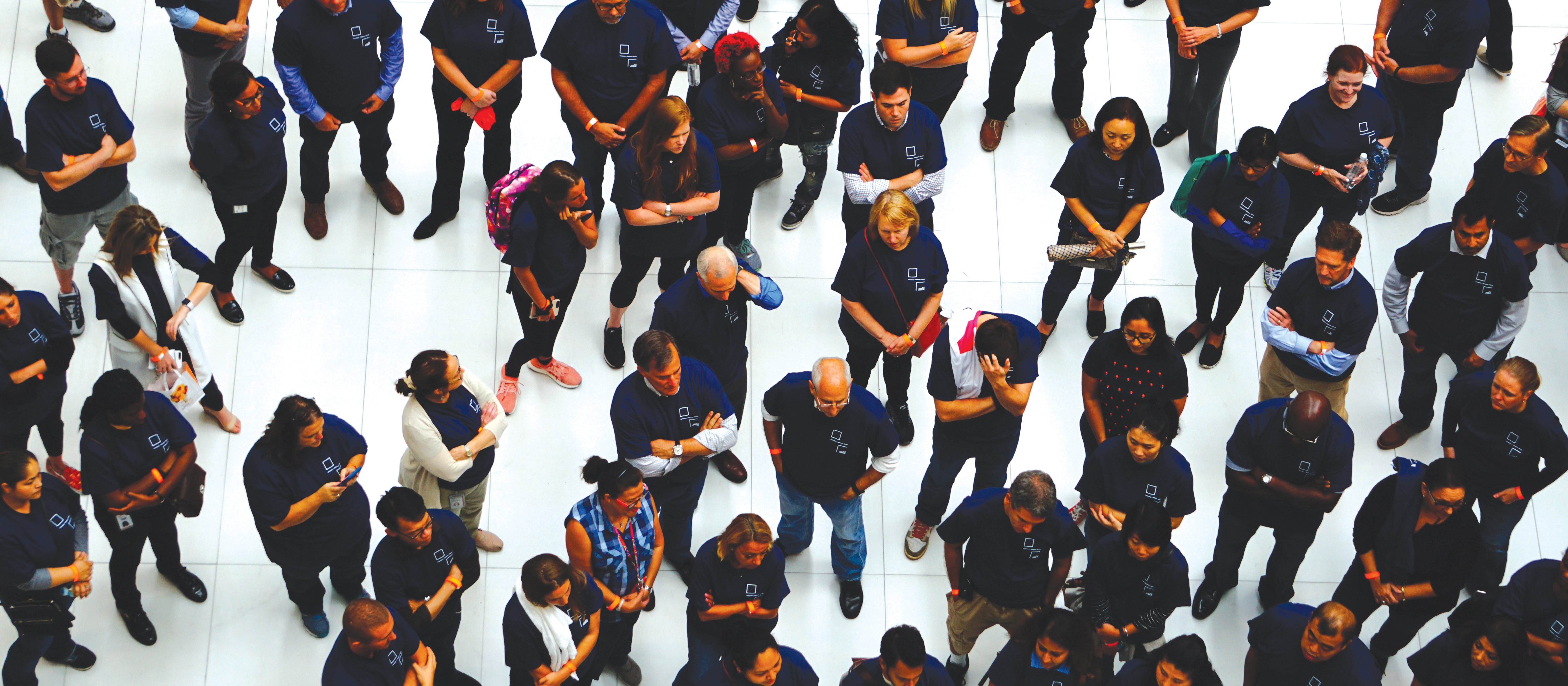 Crowd scene CR Dimitar Belchev on Unsplash