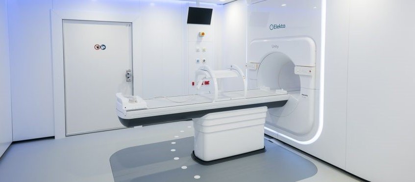 MRI linear accelerator