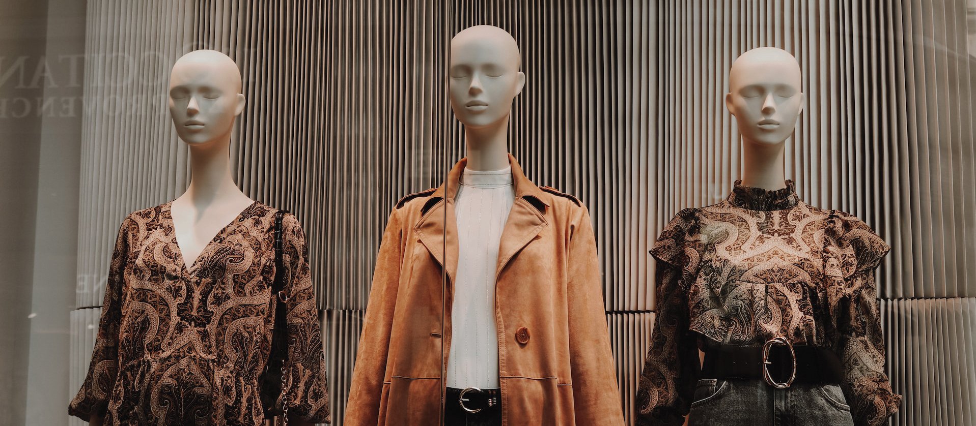 Mannequins CR Kitti Incedi on Unsplash