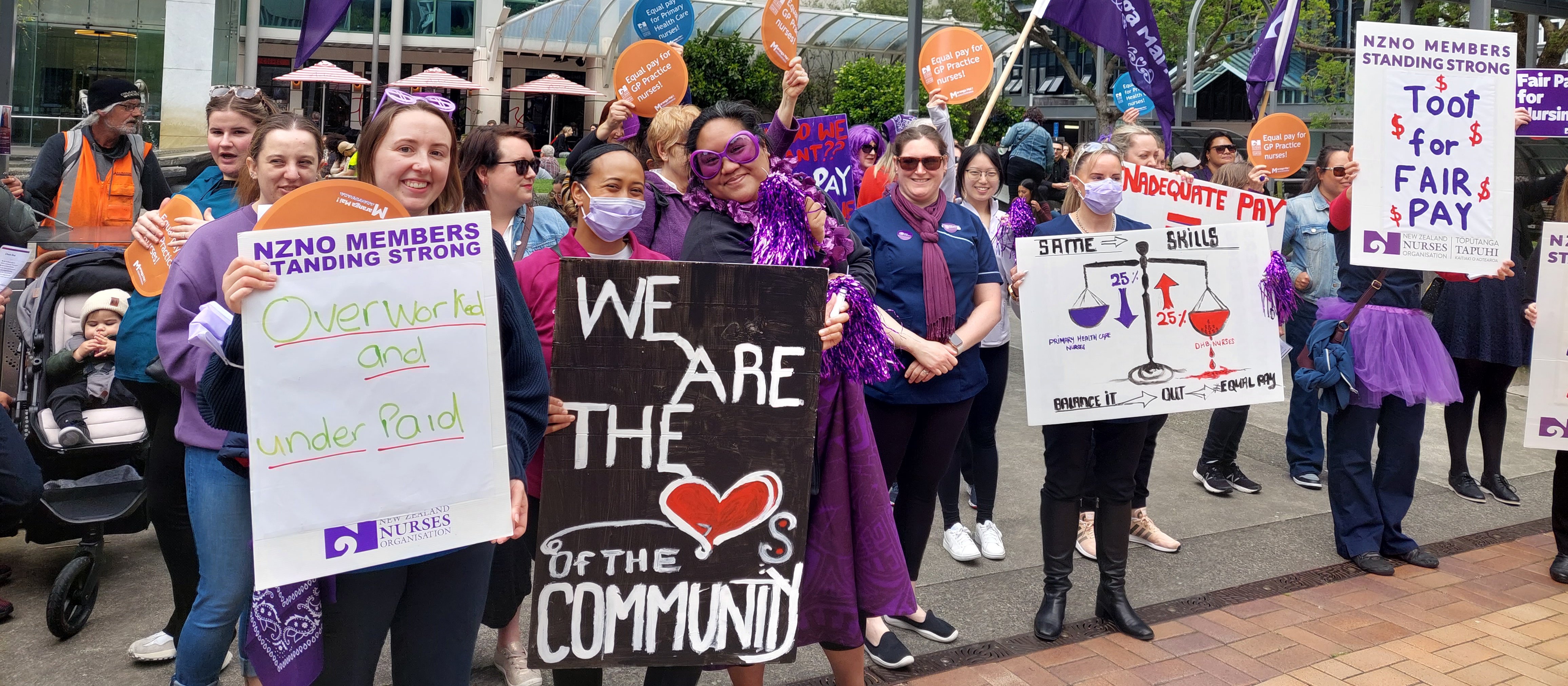 Striking primary care nurses Wellington 27 Oct 2022