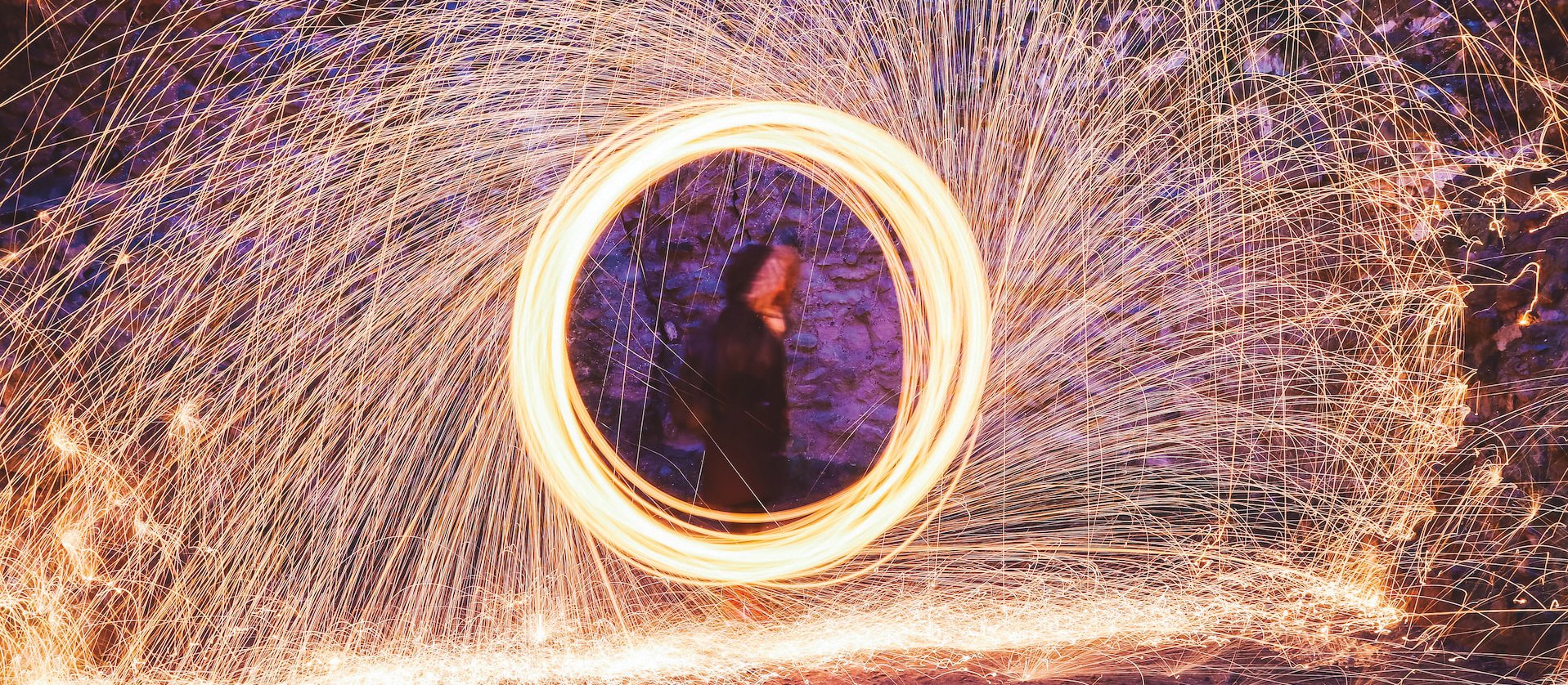Lights with circle CR Joshua Fuller on Unsplash