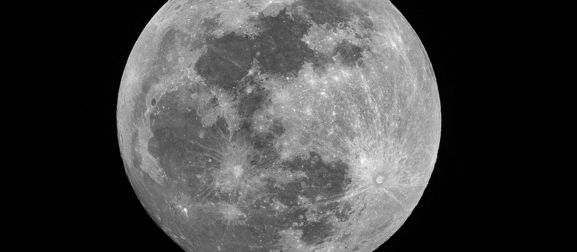 Moon full CR Mike Petrucci on Unsplash