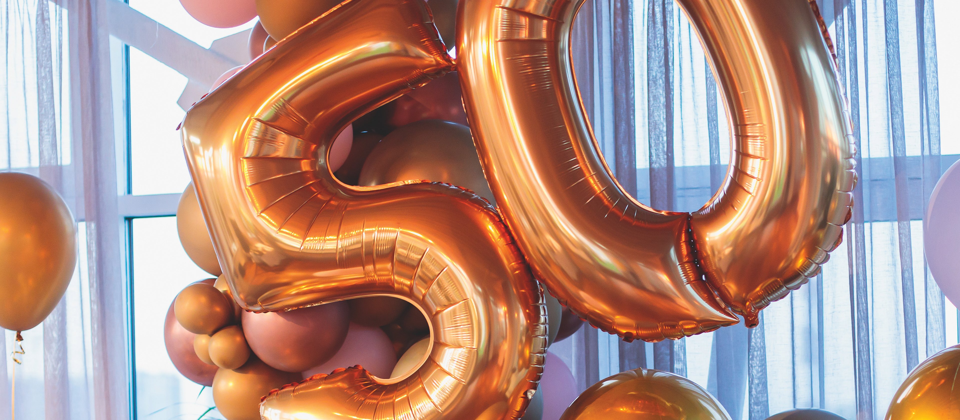 50 Gold balloon CR Nikolay Tsuguliev on iStock