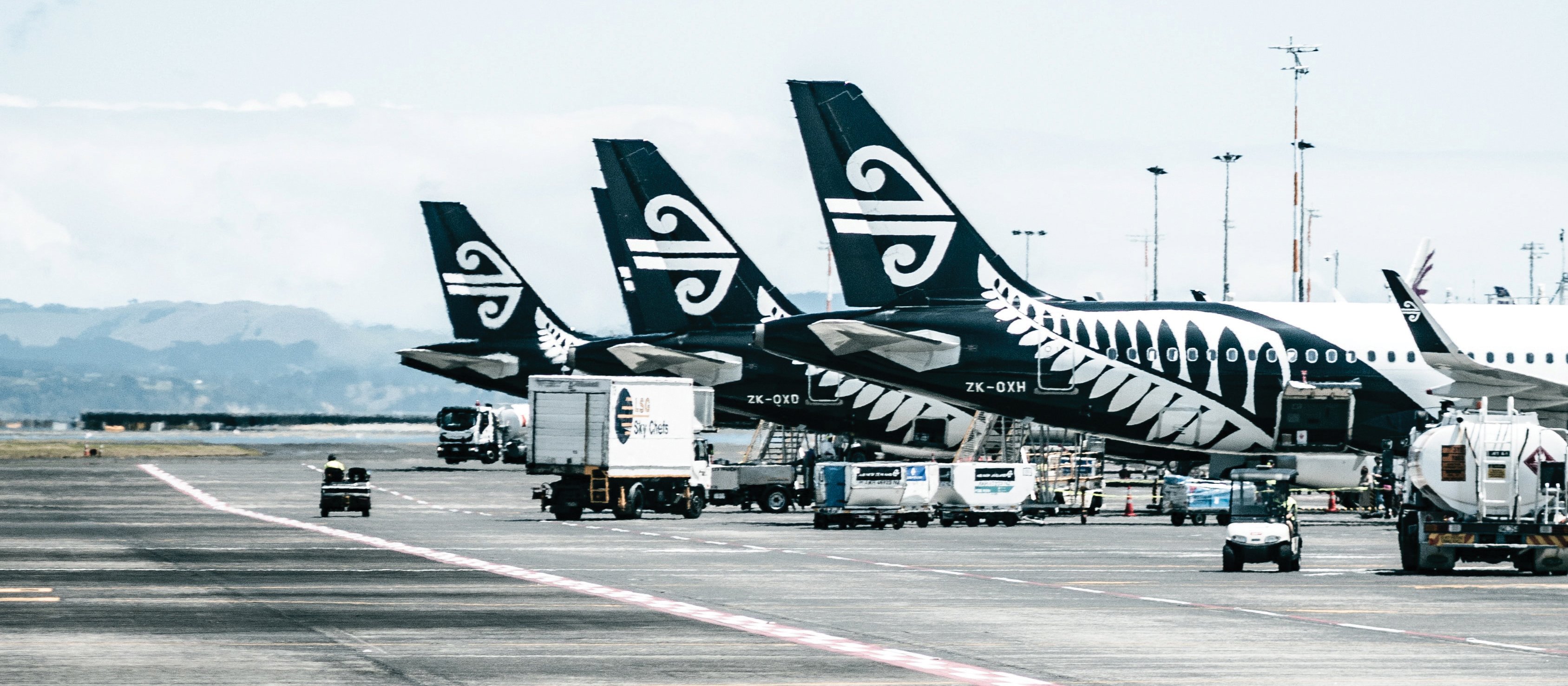 Air NZ planes CR Douglas Bagg on Unsplash