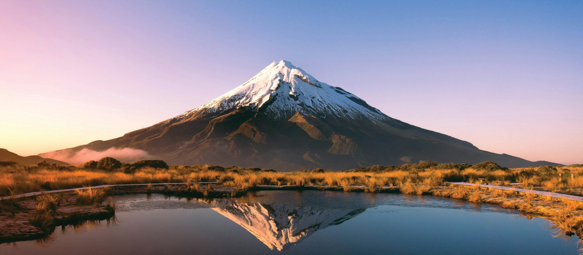 Mt Taranaki CR Sophie Turner on Unsplash