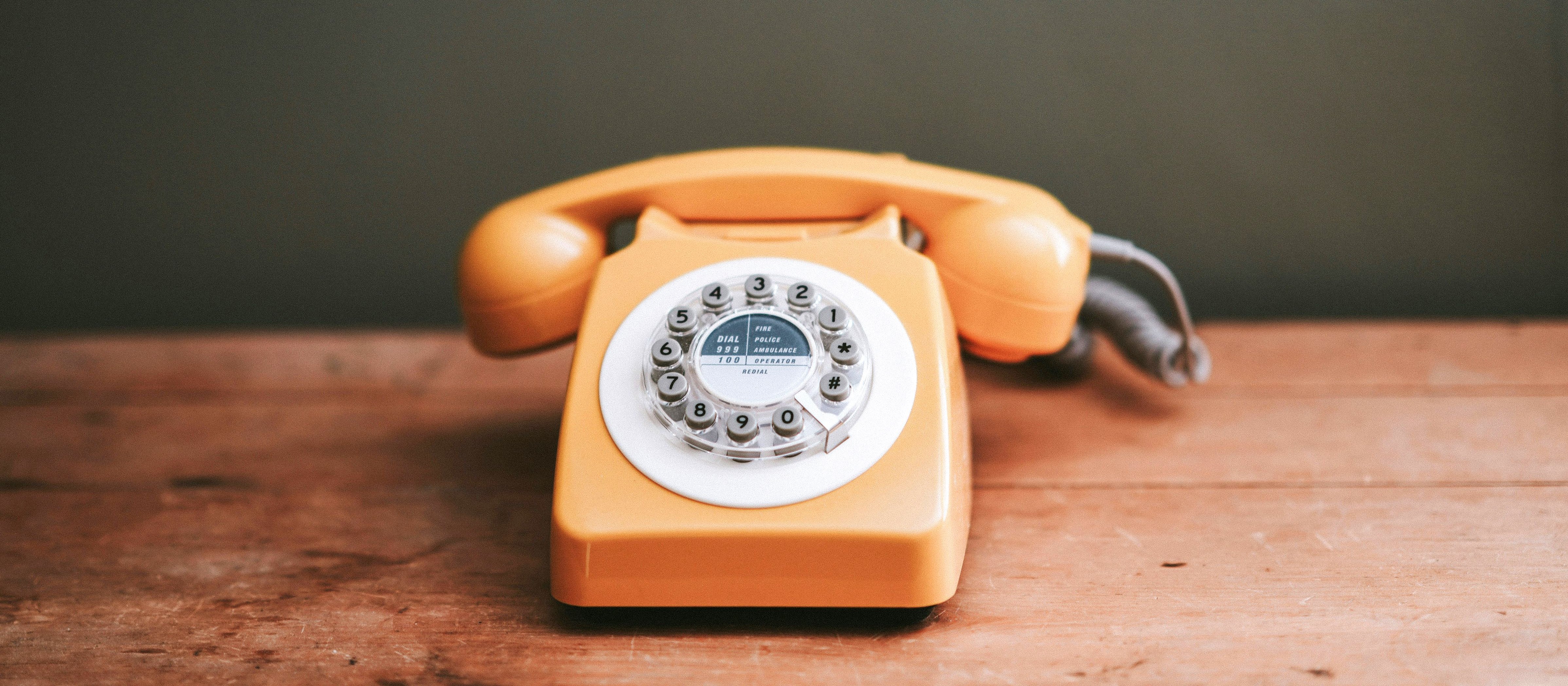 Telephone CR Annie Spratt on Unsplash