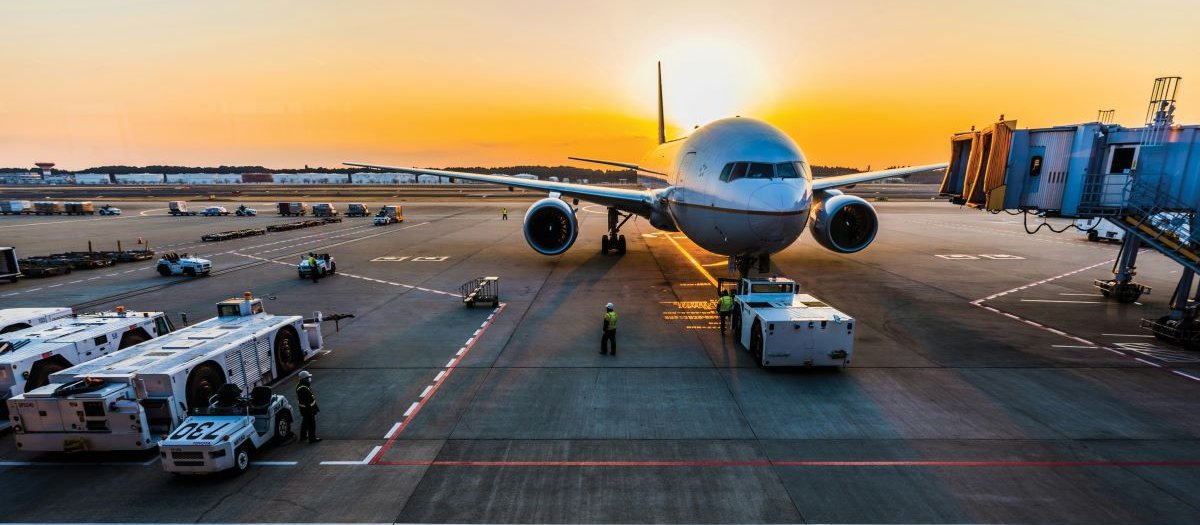 Airliner_Parked_Airport