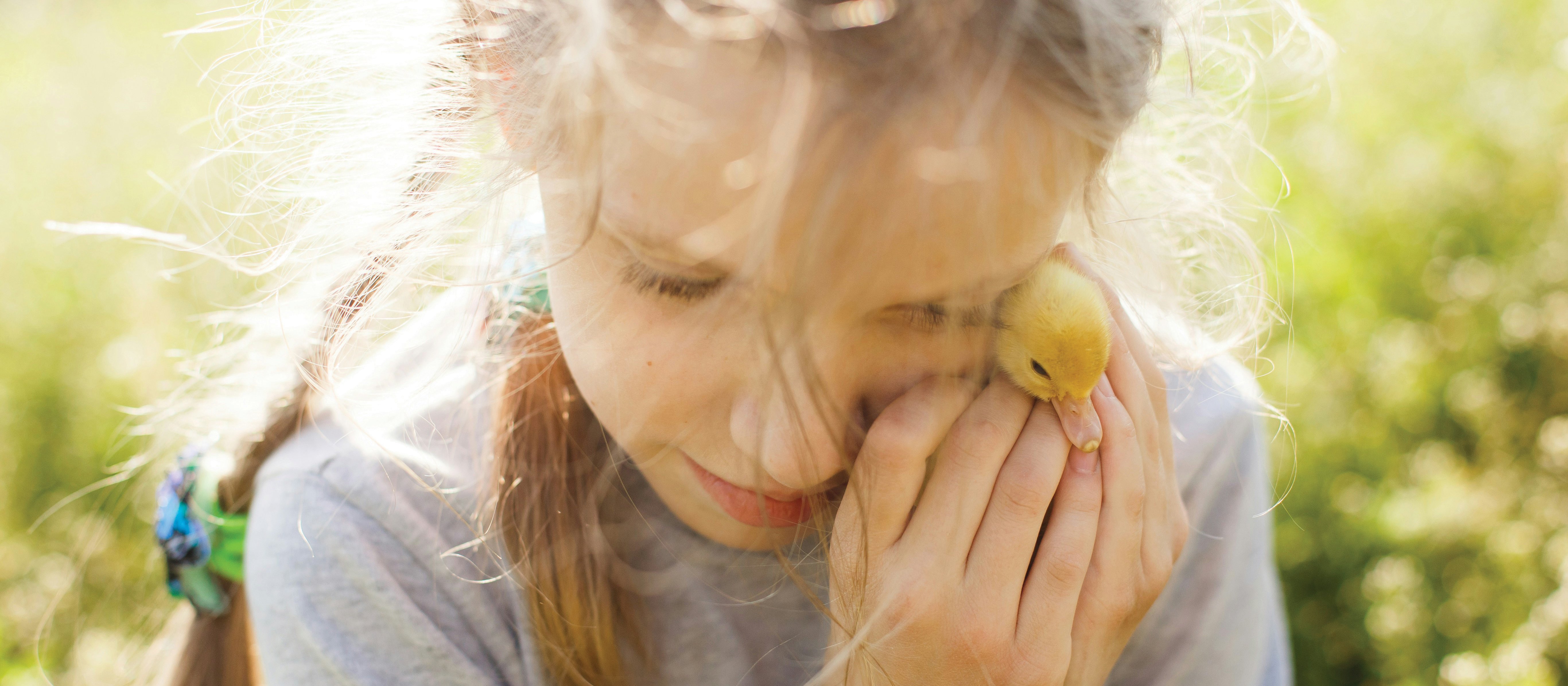 Girl_with-duckling