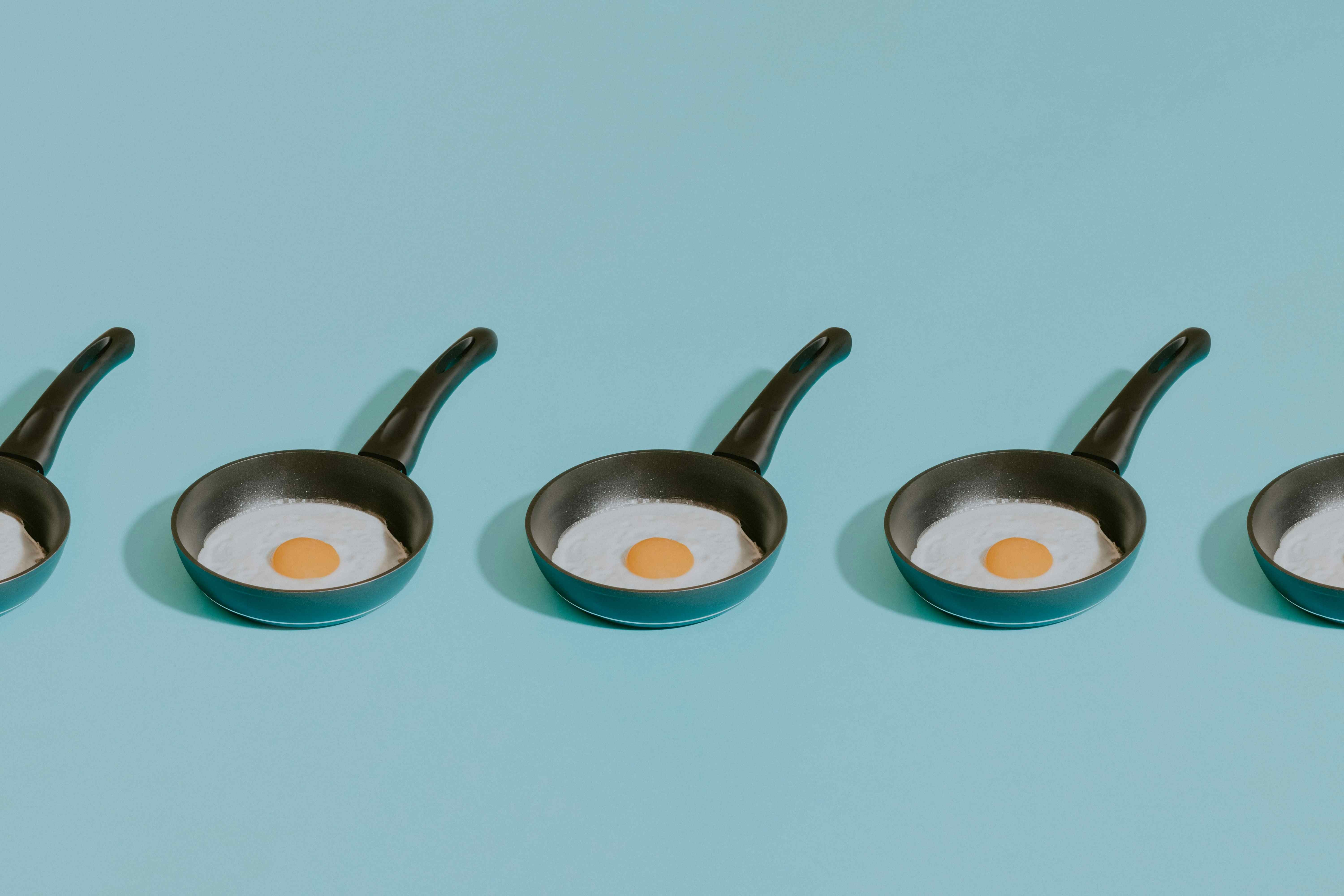 Frying pan Pawel Czerwinski on Unsplash