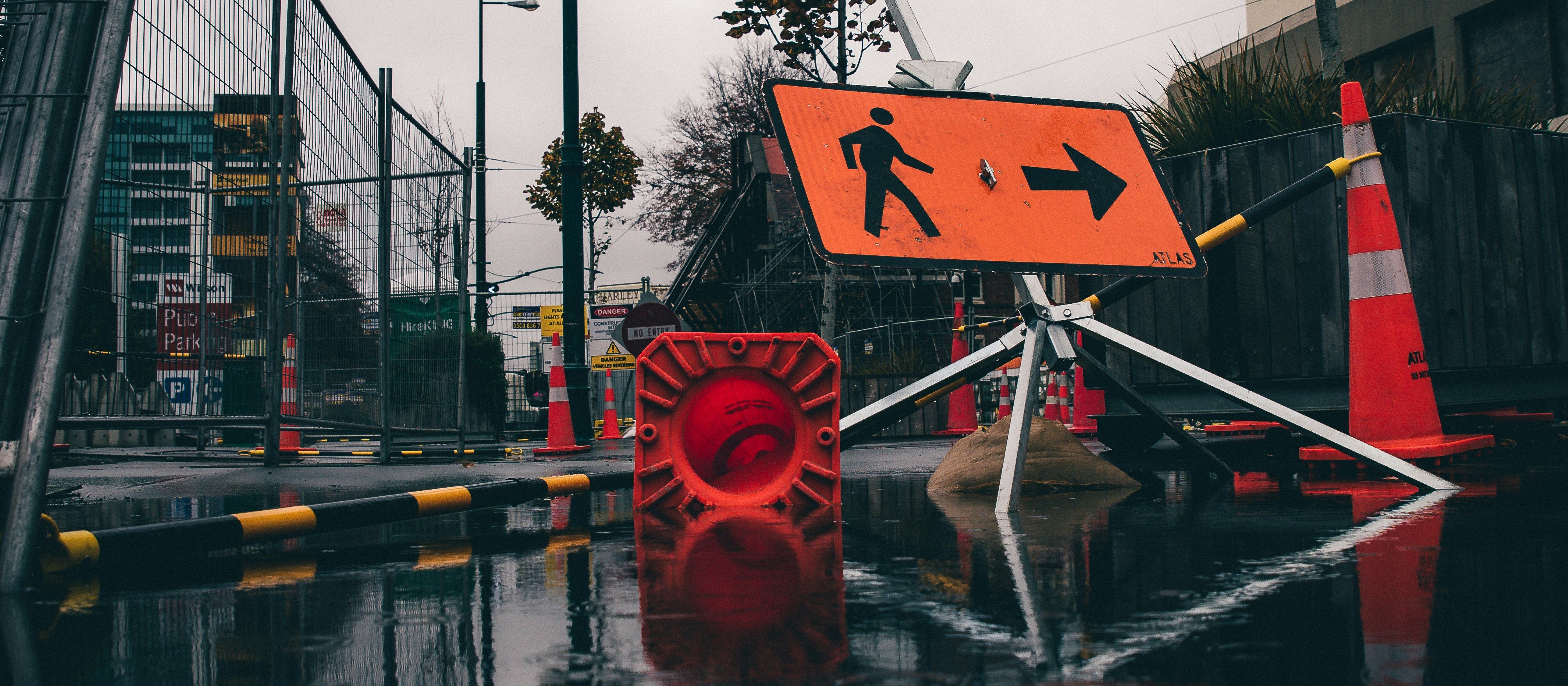 Roadworks sign CR Casey Horner on Unsplash