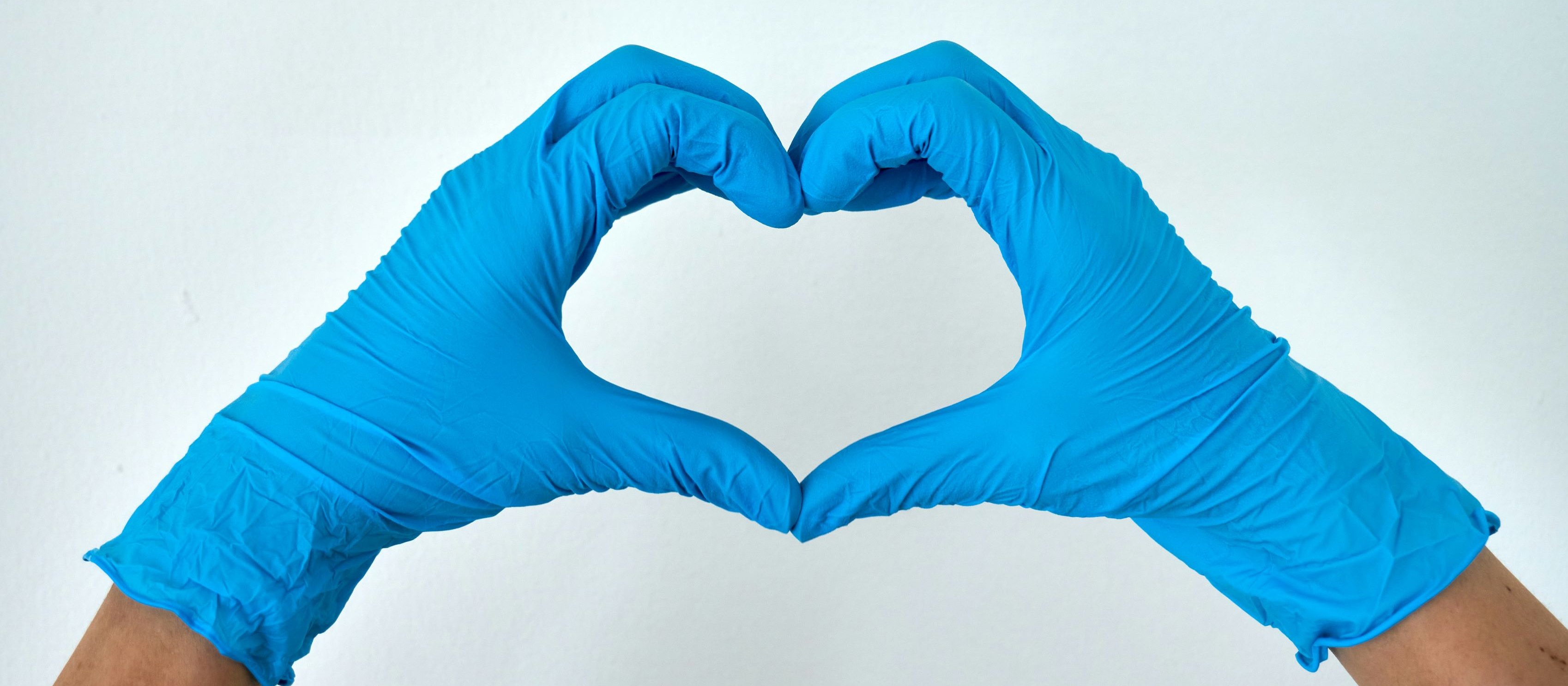 Gloves, hands, heart