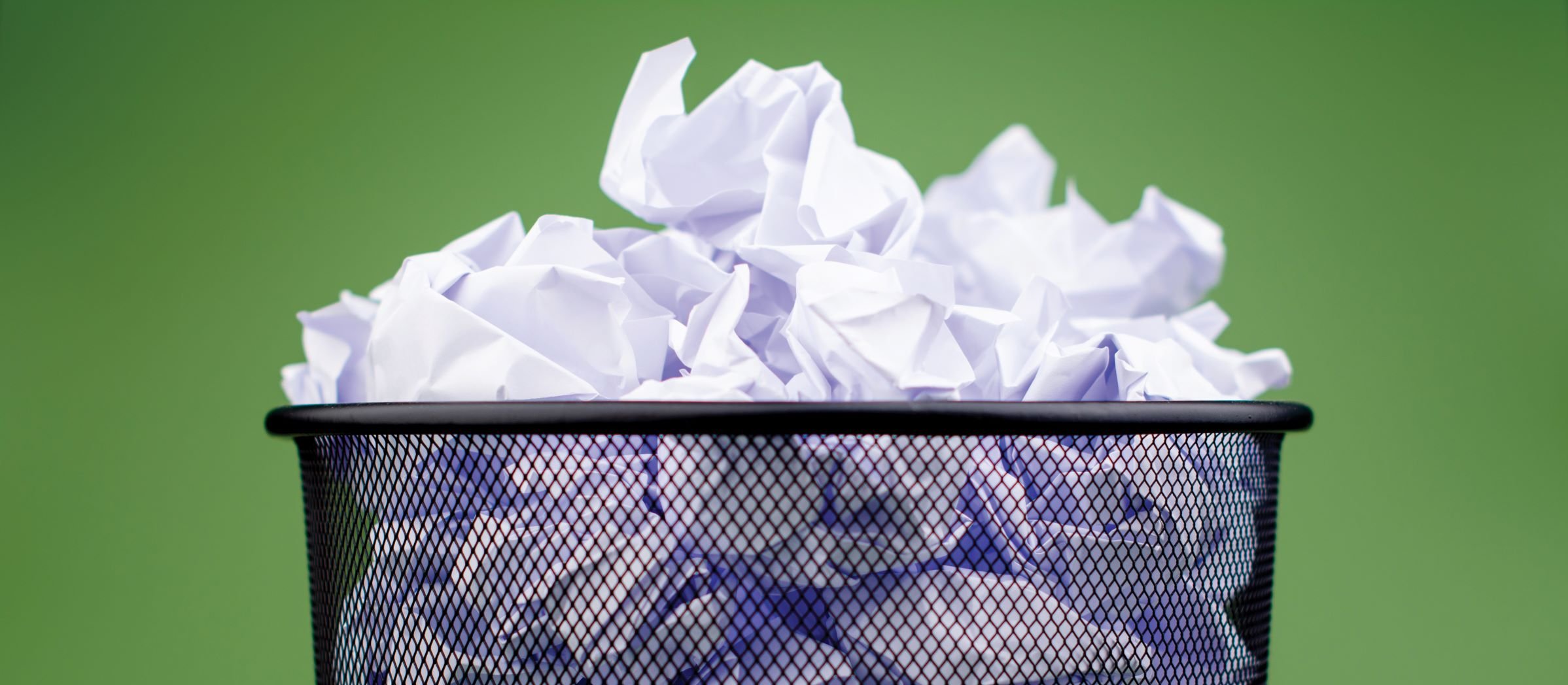 Office rubbish bin CR Patcharin Saenlakon on iStock