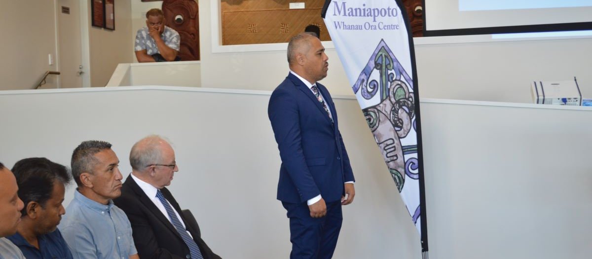 Peeni Henare speaking at Whānua ora centre anniversary