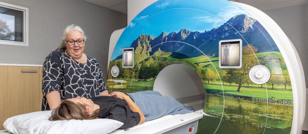 Heather Joll MRI scanner CR Simon Cartwright