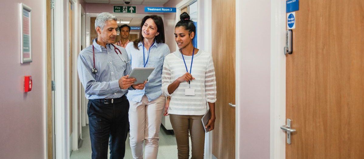 Doctors, talk, hospital, conversation