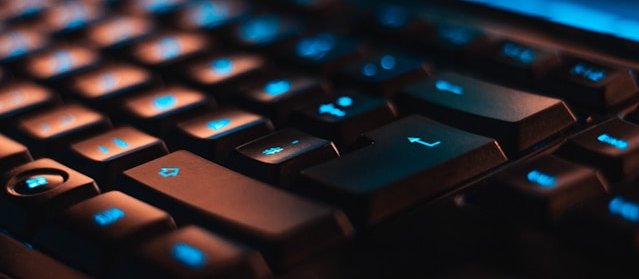 Computer keyboard CR Christian Wiediger on Unsplash