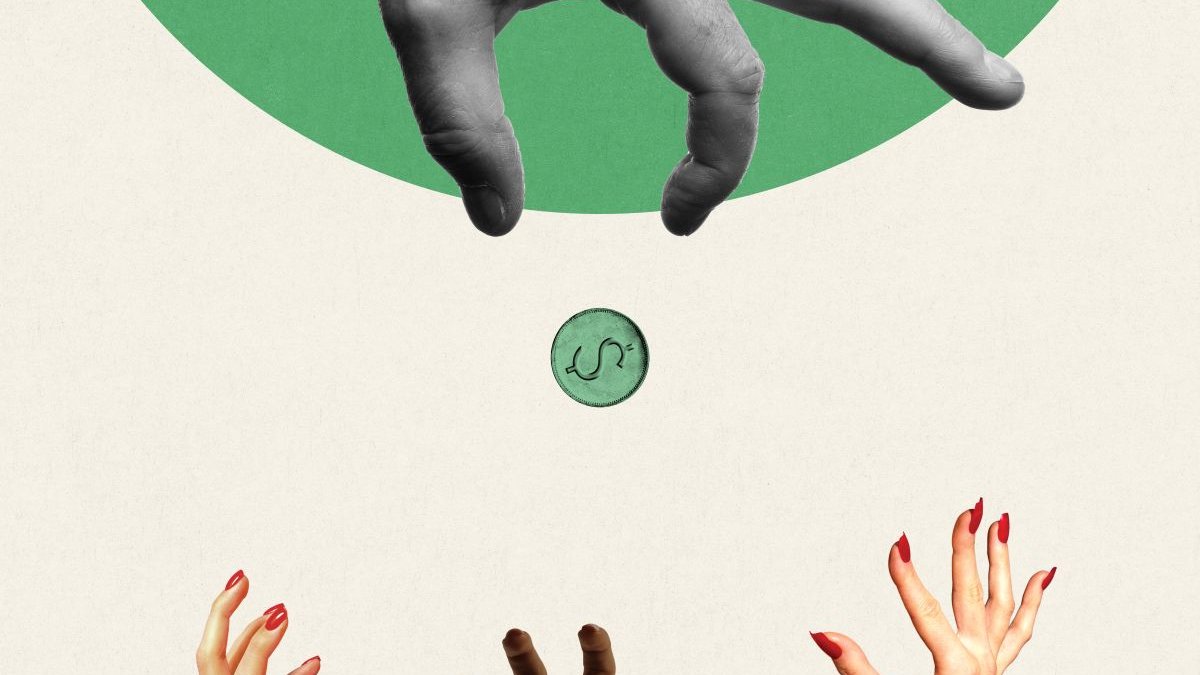 Money Hand CR master1305 on iStock 