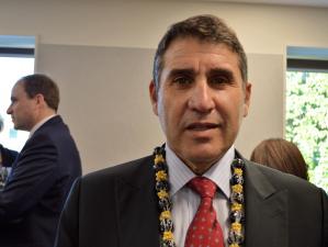 Lester Levy has extensive knowledge of the health sector. Dr Levy was chair of the three Auckland DHBs, and has a wealth of experience in other private and government governance roles.