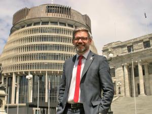  Iain Lees-Gallowa