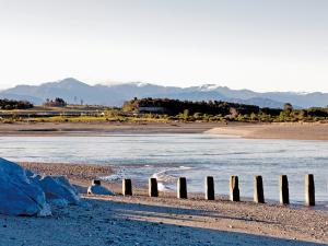 Hokianga Coast to Mt Aorangi