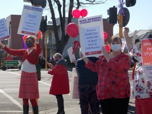 Strike Rally Nurse protest Christchurch Balloons