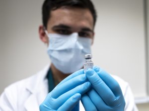 Pfizer-BioNTech COVID-19 vaccine USDoD/Lisa Ferdinando