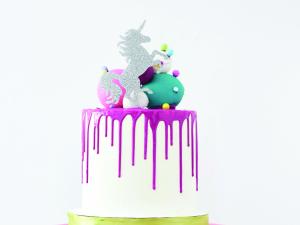 Unicorn cake, Deva Williamson on Unsplash