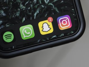 iPhone apps, social media