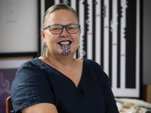 070222PV NZD Riana Manuel