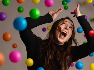 Juggler CR Zak-Neilson-on-Unsplash.jpg