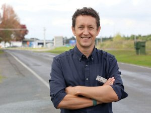 Dr Joe Bourne