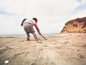 Kid Beach CR nazar ab on iStock